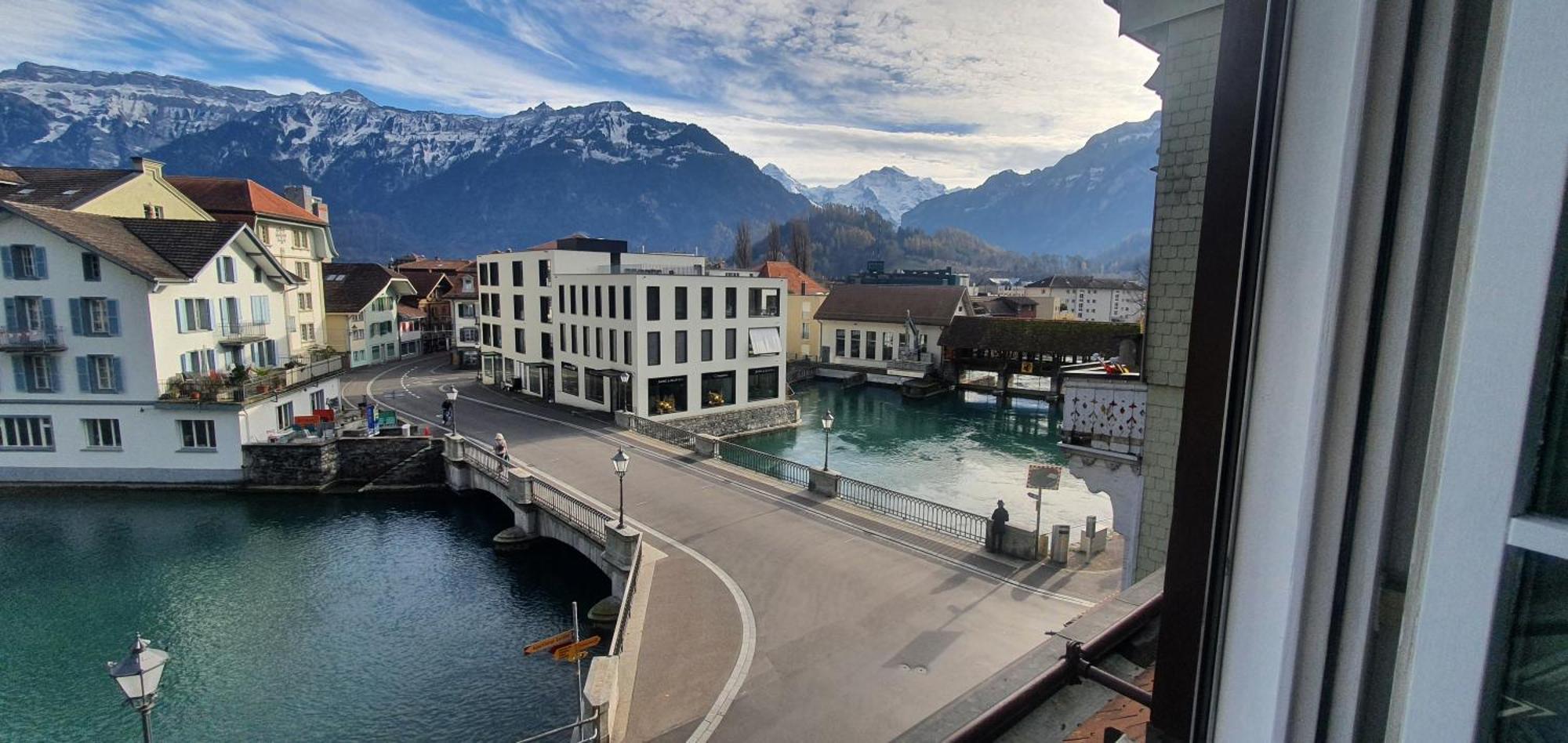 The Aarburg Hotel & Cafe Interlaken Exterior foto